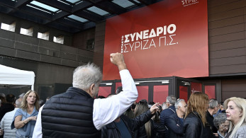 Συνέδριο ΣΥΡΙΖΑ: οι υποστηρικτές του Κασσελάκη τραγουδούν «Ένα το Χελιδόνι»