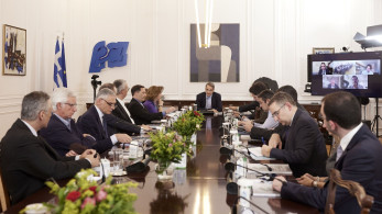Συνάντηση Κυριάκου Μητσοτάκη με Επιτροπή για την τεχνητή νοημοσύνη: έξι εμβληματικά έργα