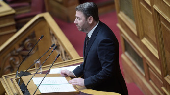 Απανωτές γκάφες για την οικονομία