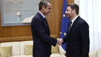 Τετ α τετ Μητσοτάκη με Ανδρουλάκη: «Ουσιαστικός διάλογος», λέει η κυβέρνηση, «παραγωγική συζήτηση» το ΠΑΣΟΚ