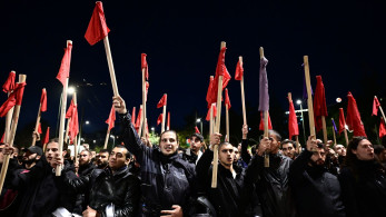 Πορεία για το Πολυτεχνείο: Πάλι ξύλο έπαιξαν οι υποστηρικτές Κασσελάκη
