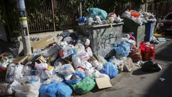Στα… χαρακώματα για τα τέλη ταφής