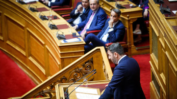 Γιατί ο Μητσοτάκης παραμένει κυρίαρχος: ο Ανδρουλάκης και το πολυκατάστημα της Αριστεράς