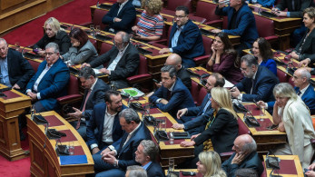 ΣΥΡΙΖΑ: ανακοίνωσε ότι θα απέχει από την ψηφοφορία για την Προανακριτική των Τεμπών