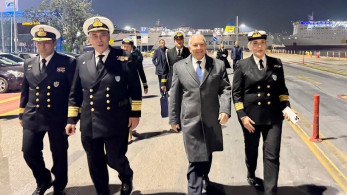 «Ποδαρικό» στο λιμάνι του Πειραιά με το Blue Star Delos - Υποδοχή από τον Γκίκα