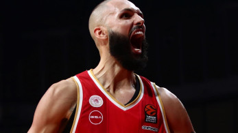 Ολυμπιακός: κυρίαρχος της Άλμπα με 90-85 και κλείνει τον πρώτο γύρο με 11 νίκες