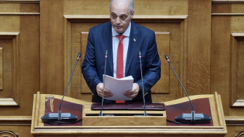 «Πόλεμος» ανακοινώσεων Ελληνικής Λύσης-Νέας Αριστεράς για τα... μάτια του Μασκ