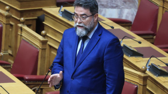 Βουλή: ένταση μεταξύ Βασίλη Οικονόμου και Ζωής Κωνσταντοπούλου για τα Τέμπη