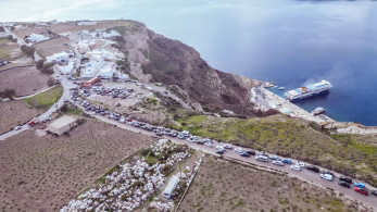 Σαντορίνη: σεισμικό μπαράζ με τρεις δονήσεις σε μισή ώρα