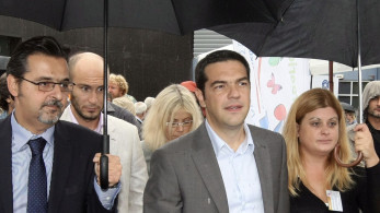 Απολύθηκε και η «ομπρελοκρατούσα» του ΣΥΡΙΖΑ