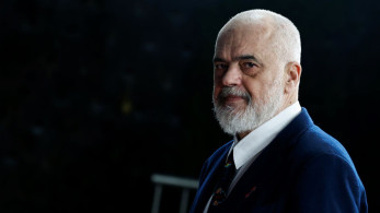 Ξέσπασμα Ράμα μετά τη σύλληψη δημάρχου Τιράνων: βρίζει και χτυπά το χέρι στο τραπέζι