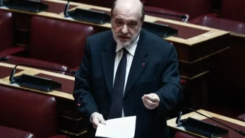Η επίθεση Αλεξιάδη στον Φάμελλο για τις τράπεζες που κρύβει πίσω της τον Πολάκη