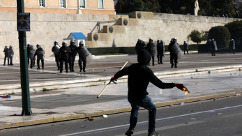 Οι μόνιμοι επαναστάτες του τίποτα