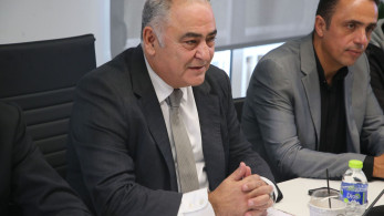 Προεκλογικός αγώνας με... δέντρα για τον Χατζηθεοδοσίου