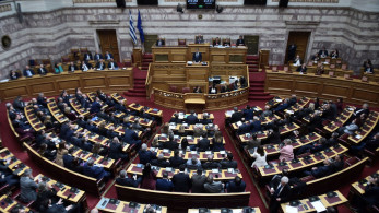 Στη Βουλή το «mystreet», η εφαρμογή καταγγελιών για την αυθαίρετη χρήση κοινόχρηστων χώρων