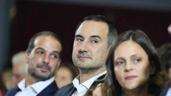 Διαλύεται η Νέα Αριστερά - Αποχωρούν Χαρίτσης, Αχτσιόγλου, Τζανακόπουλος, Ηλιόπουλος και άλλοι 3 βουλευτές