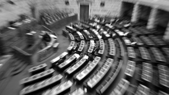 Σχέδια πολιτικής ανωμαλίας απεργάζεται η αντιπολίτευση