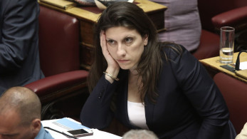 Ξέσπασε πόλεμος Ζωής με ΣΥΡΙΖΑ: Τσαλαβουτάει σε ακροδεξιές λάσπες, λέει ο Καραμέρος