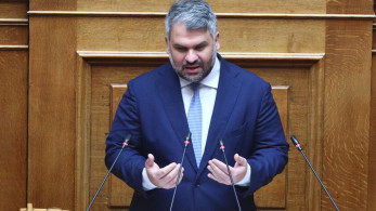 Βρεττάκος στα ήξεις αφήξεις για Τριαντόπουλο: Ποιον Κόκκαλη να πιστέψουμε; (video)