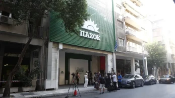 Πληθαίνουν οι αντιδράσεις για τη στρατηγική Ανδρουλάκη: Τώρα τον αμφισβητεί και η Βάσια Αναστασίου