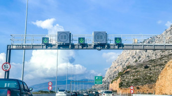 Τον Ιούλιο παραδίδεται το πρώτο και μεγαλύτερο τμήμα της Πατρών – Πύργου και τον Νοέμβριο το δεύτερο