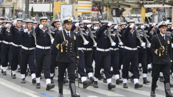 ΕΔΕ για υπαξιωματικούς: καταδικαστέο το σύνθημα, αλλά μην τους στείλουμε στο απόσπασμα