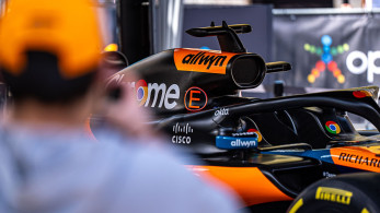 ΟΠΑΠ: η εμπειρία της McLaren στην Αθήνα – Οι καλύτερες στιγμές από το εκπληκτικό διήμερο (video)