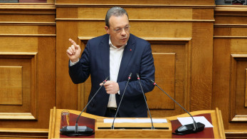Ακραίος λαϊκισμός από Φάμελλο: ζητάει από Μητσοτάκη να υιοθετήσει τα «λεφτόδεντρα» του ΣΥΡΙΖΑ