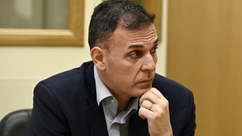 Σε βέρτιγκο ο Καραμέρος: του φταίει το «Μανιφέστο» για την ανάρτηση του Καρανίκα για την Ομάδα Μνήμης