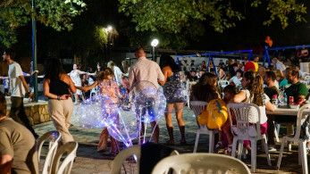 Αχαΐα: σίγησε το κλαρίνο του Άρη Μουγκοπέτρου - σοβαρά τραυματισμένος από κροτίδα (video)