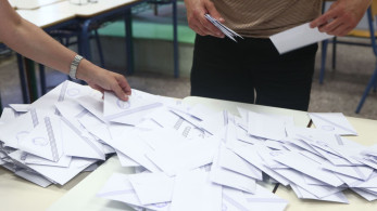 ΠΑΣΟΚ και ΣΥΡΙΖΑ γεμίζουν τη… δεξαμενή της Ζωής