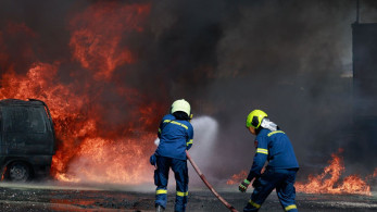 Συναγερμός στην Πυροσβεστική: φωτιά σε κάδους στον Κολωνό - Τεράστιες ζημιές σε ΙΧ