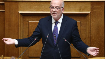 Φλωρίδης σε Κωνσταντοπούλου: Το πρωί μνημόσυνο και το βράδυ στα μπουζούκια νταχτιρντί