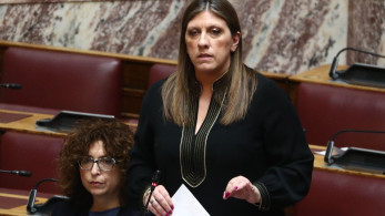 Χυδαιότητες Κωνσταντοπούλου: «Είστε δολοφόνοι» - «Το πρωί μοιρολογίστρα και το βράδυ party animal» απάντησε ο Λαζαρίδης