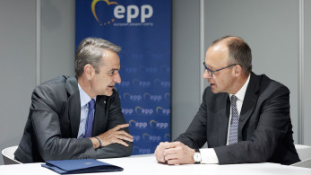 Συνάντηση Μητσοτάκη - Μερτς στη Βαλένθια στο περιθώριο του συνεδρίου του ΕΛΚ