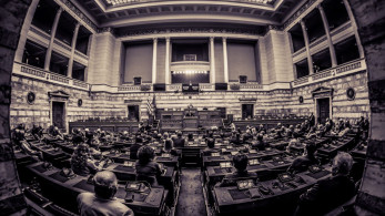 «Φωτιά» στο ΠΑΣΟΚ, «αποκαΐδια» στον ΣΥΡΙΖΑ, «καμένη γη» η ΝΕΑΡ: μπλεξίματα στην αντιπολίτευση