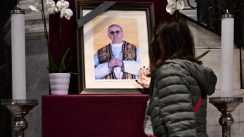 Πάπας Φραγκίσκος: θλίψη και στην Ελληνική Καθολική Κοινότητα - Προσευχές και πένθιμες καμπάνες