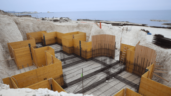 Μήλος: σωρεία παραβάσεων για το White Coast
