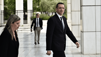 Δίκη Σπαρτιατών: όπισθεν ολοταχώς από τον Στίγκα - «Ξέχασε» τα πάντα για μαφία και Κασιδιάρη