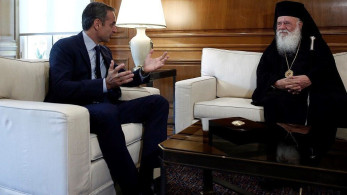 «Γέφυρες» μεταξύ Μαξίμου και Αρχιεπισκοπής