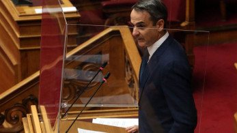 Ο πρωθυπουργός ενημερώνει τους πολιτικούς αρχηγούς για τις εξελίξεις στα εθνικά θέματα