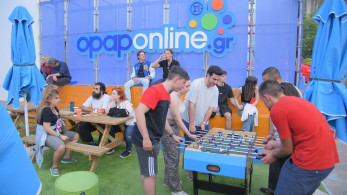 Ο κόσμος του Athens Street Food Festival μίλησε: αυτό είναι το ιδανικό φαγητό για πρώτο ραντεβού (video)