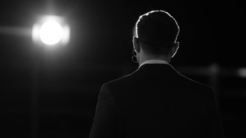 Η μικρομέγαλη Αριστερά αρραβωνιάζεται από συμφέρον