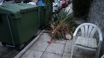 Άλιμος: εικόνες και βίντεο από τον εντοπισμό του μωρού σε κάδους απορριμμάτων - Τι λέει μάρτυρας