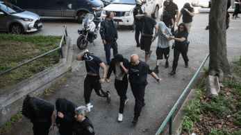 Οπαδοί της Χρυσής Αυγής με πρότυπο τον Ηλία Κασιδιάρη