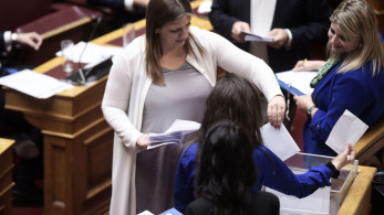 Η Ζωή κύκλους κάνει: Από την υπεράσπιση βιαστών στην πολιτική εκμετάλλευση των Τεμπών