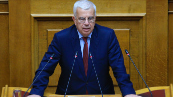 Επίθεση με γκαζάκια στο σπίτι του βουλευτή της ΝΔ Στράτου Σιμόπουλου - Έσπασε η τζαμαρία της εισόδου