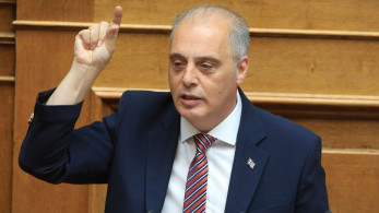 Ο Βελόπουλος περιοδεύων… εισαγγελέας