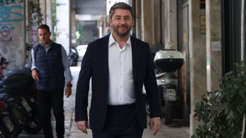 Ανδρουλάκης: Μεγαλοστομίες, αντιφάσεις και σκιές σε μια επίθεση χωρίς ουσία