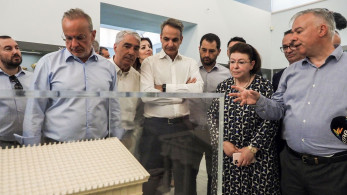 Στην Εύβοια ο Κυριάκος Μητσοτάκης: πρώτη στάση στον αρχαιολογικό χώρο της Ερέτριας
